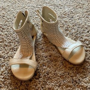 Cream Freebird Sandals